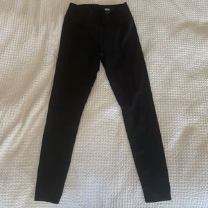 Uniqlo “Airism” Leggings Size Small